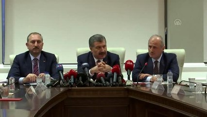 Bakan Koca: "Bir şehirde vaka görüldü o şehri karantinaya alalım, böyle bir şey yok"