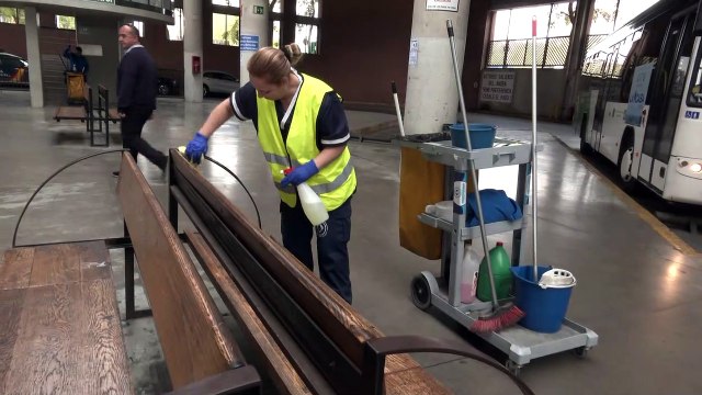 La consejería de Fomento supervisa las labores de desinfección del Consorcio