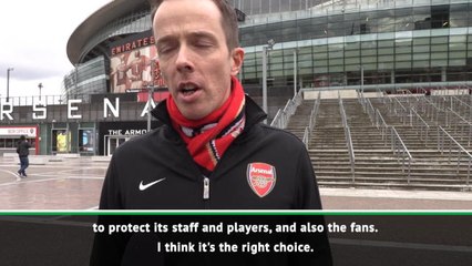 Скачать видео: Arsenal fans give mixed reaction to Premier League suspension