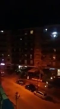 Burası Çin değil İtalya! Koronavirüs karantinasındaki halk bunu yapıyor