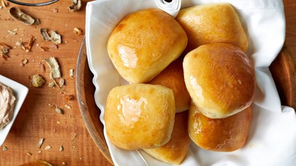 How to Make Copycat Texas Roadhouse Rolls