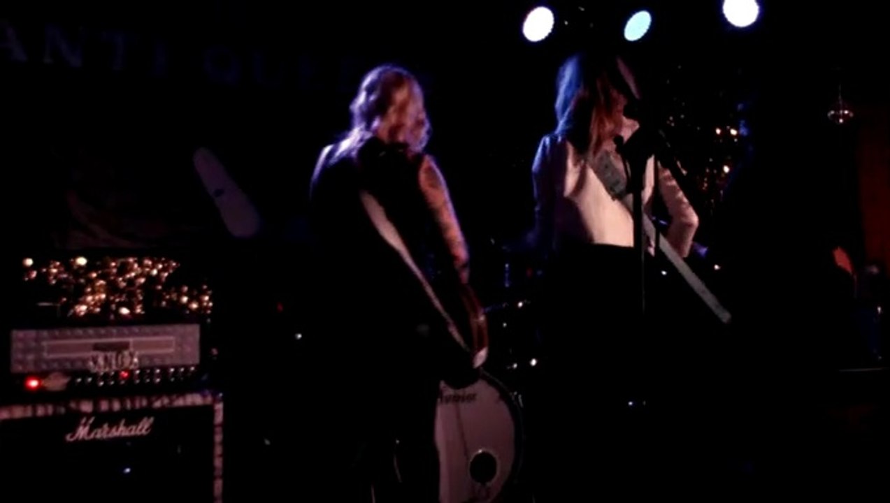The Anti-Queens (Live)