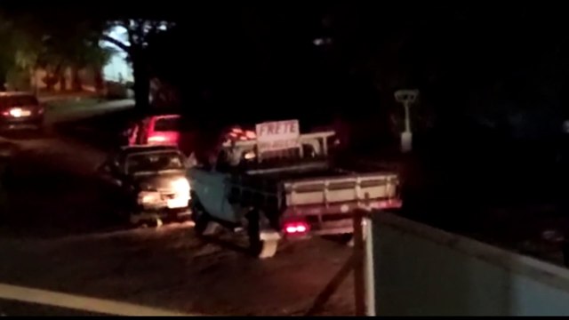 Acidente de trânsito envolve dois veículos no Rua Berlin
