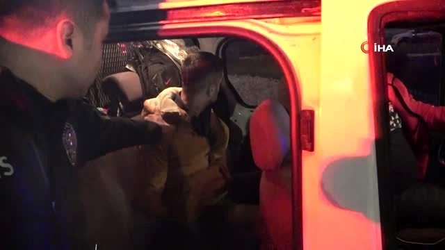 Havaya ateş açan maganda otomobiliyle kaçmak isterken yakalandı