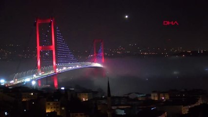 İSTANBUL'DA SİS ETKİLİ OLUYOR