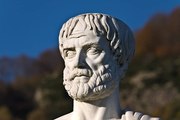 8 de las frases más célebres de Aristóteles