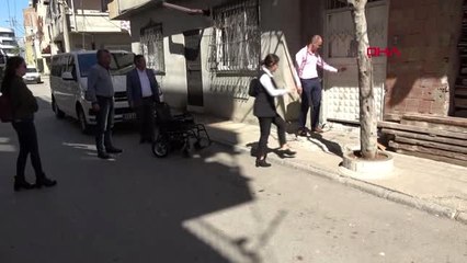 MERSİN Minik Hanım'ın akülü sandalye sevinci
