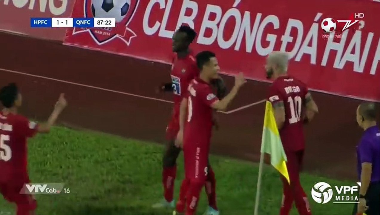 Mpande tiếp tục "nã đại bác", giúp Hải Phòng FC có điểm trước Quảng Nam FC | VPF Media