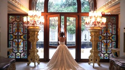 Bu gelinliği taşımak güç istiyor: 5 kişilik ekiple 2 ay boyunca çalıştılar