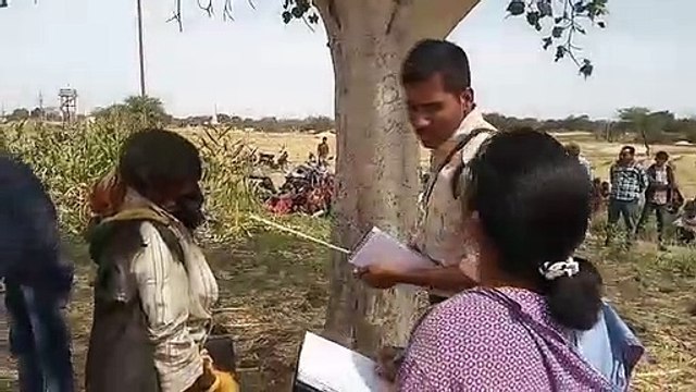 धार: पेड़ से बंधी लाश मिलने से फैली सनसनी, मामले में जांच जारी