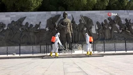 Şehitler Abidesi dezenfekte ediliyor