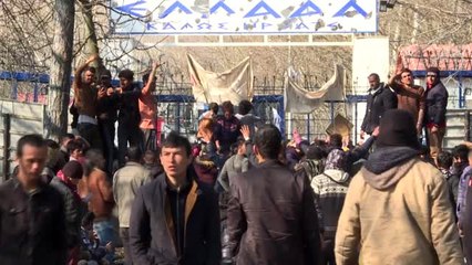 Yunanistan Pazarkule sınırında güvenlik önlemlerini artırıyor