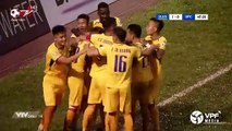 Phan Văn Đức ăn mừng cảm xúc sau bàn thắng đầu tiên tại V.League 2020 | VPF Media