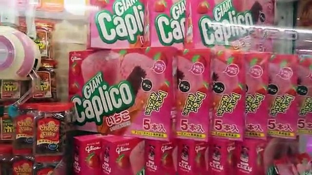 Ryan Trying to Win Prizes at Arcades Claw Machine!!!