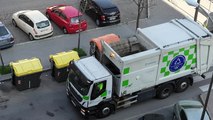 Camión de recogida de residuos en Madrid