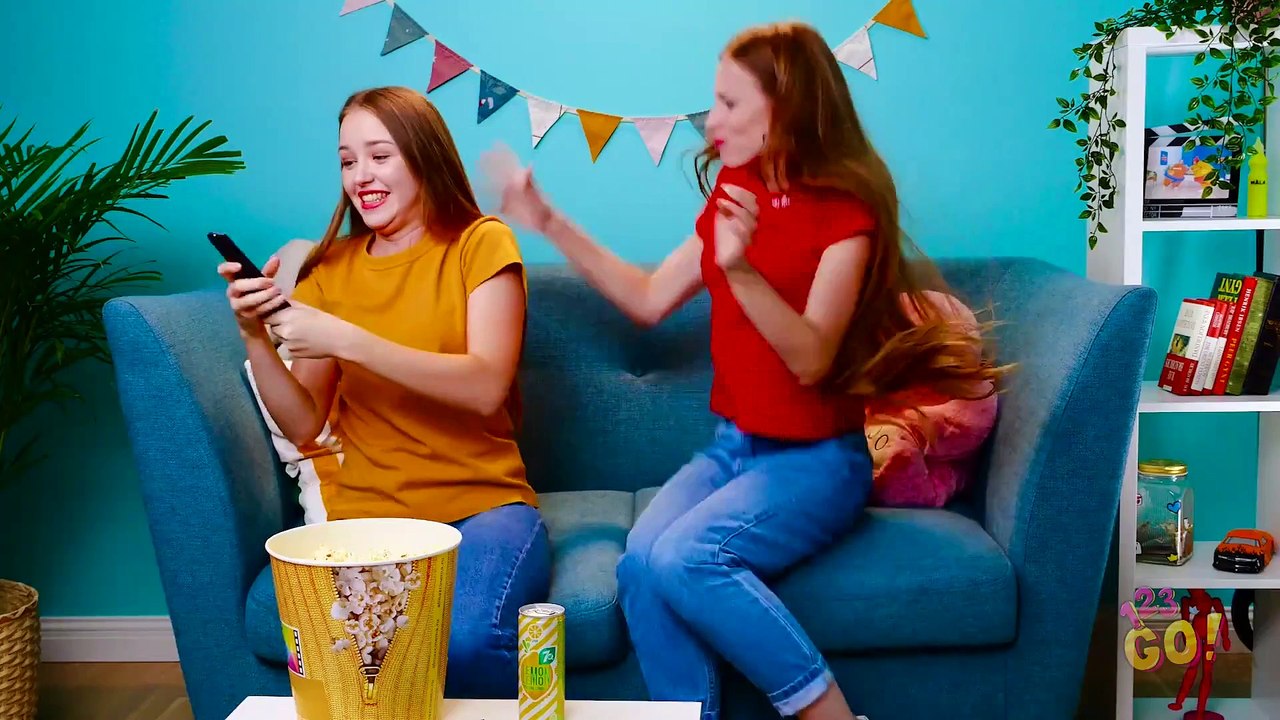 DIVERTIDAS PELEAS ENTRE HERMANAS -- Creciendo con hermanas por 123 GO! Spanish