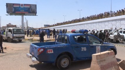 بعد استهداف موكبه.. حمدوك في المرتبة الثانية بسباق شخصية الأسبوع