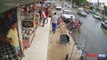 Câmera de segurança registra acidente entre carro e moto próximo ao Mercado Publico em Palmares