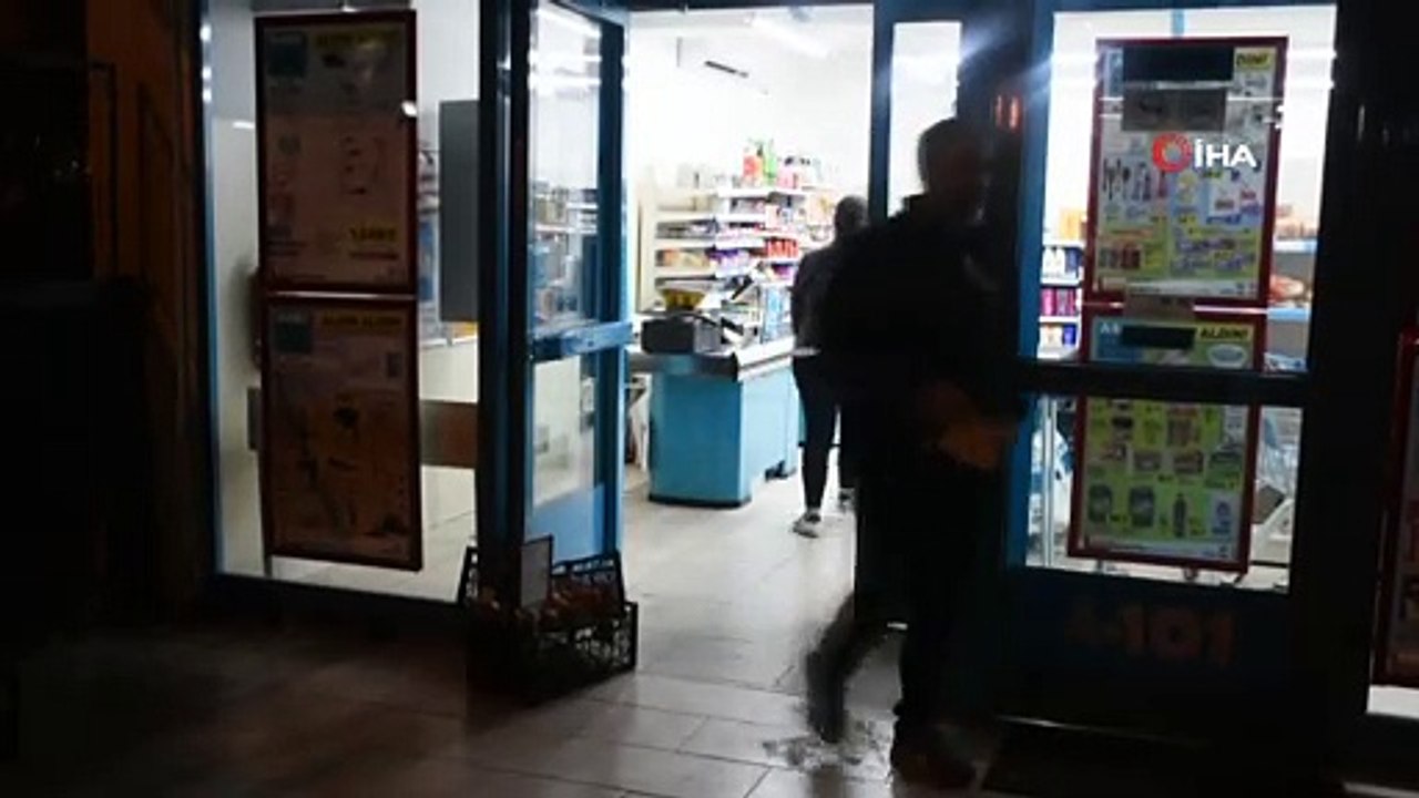 İzmir’de marketler zincirinde silahlı soygun