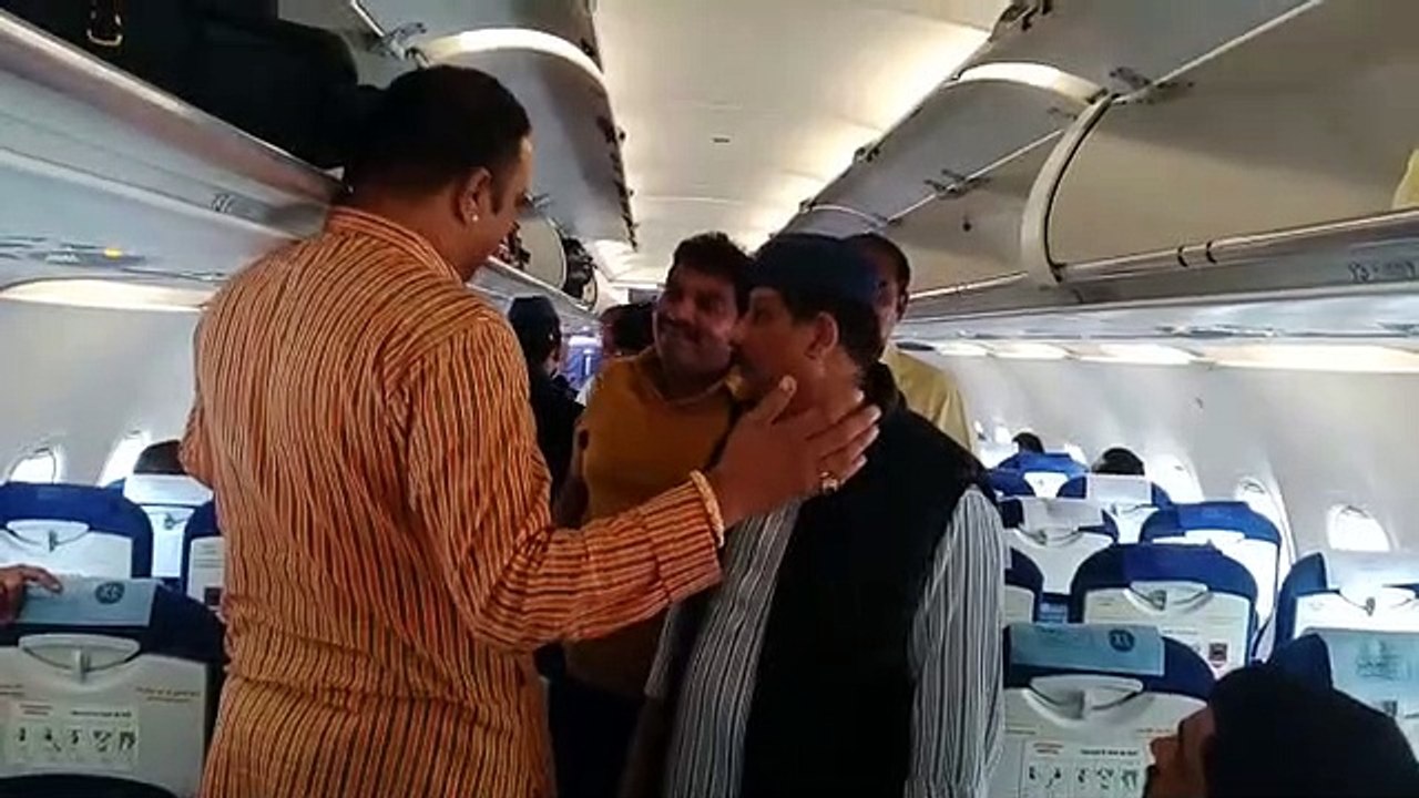 जयपुर से कांग्रेस विधायक पहुंचे भोपाल, कल है कमलनाथ सरकार की अग्निपरीक्षा