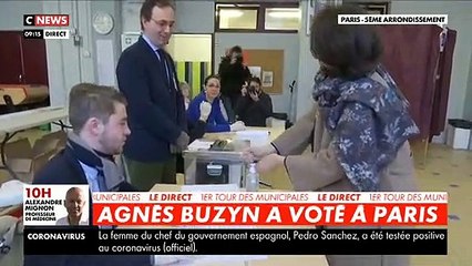 Download Video: Le moment de solitude d'Agnès Buzyn qui se débat avec une bouteille de gel hydroalcoolique dans son bureau de vote en direct sur les chaînes infos