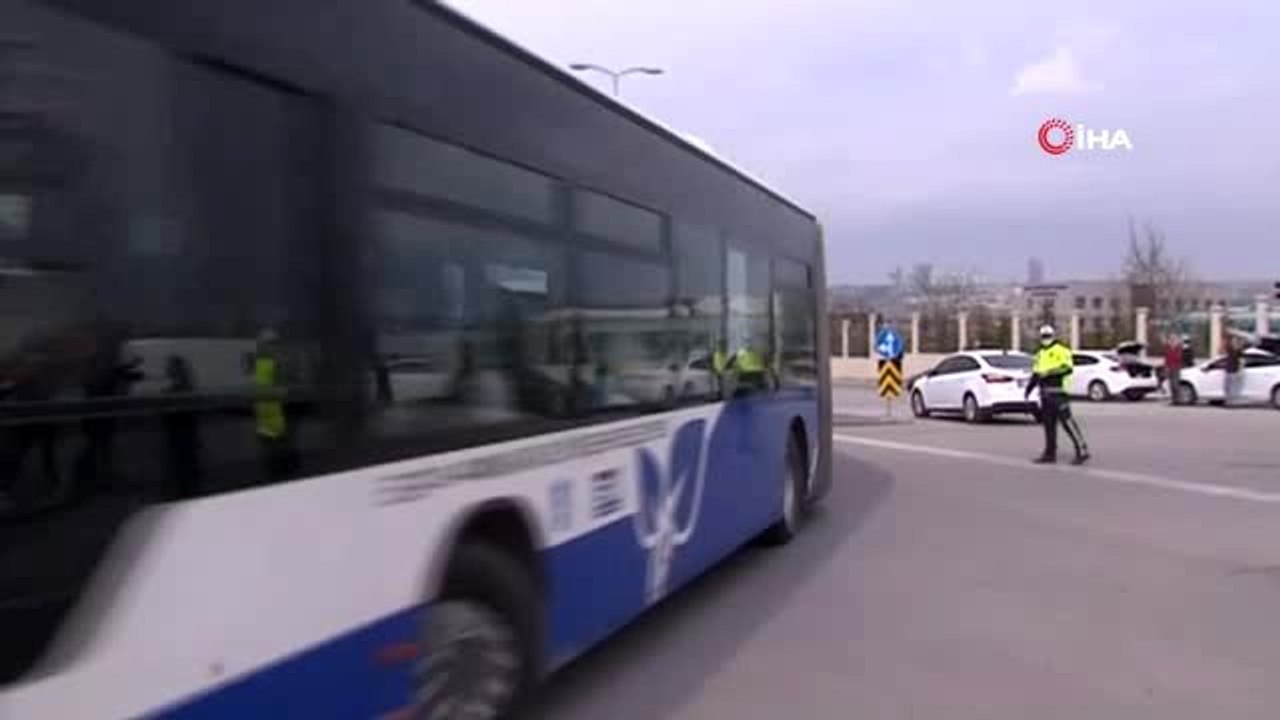 Umre yolcuları karantina yurtlarına götürülüyor...