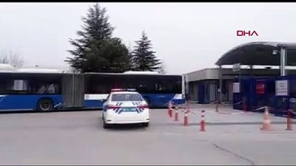 Umre'den dönenler karantina kapsamında yurtlara gönderiliyor