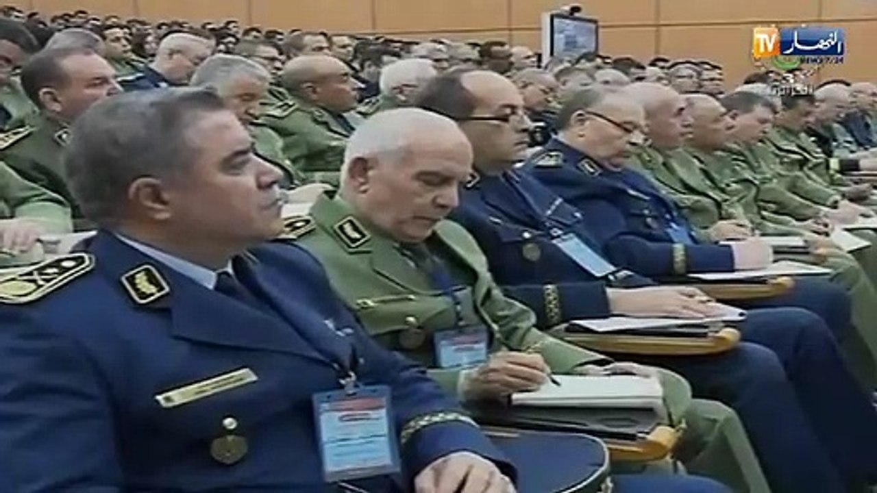 اللواء شنقريحة : الجميع مطالب بأن يكون على وعي تام بأهمية الرسالة التي يِؤدونها في هذا الحقل الحيوي