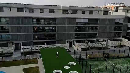 Koronavirüs | Karantina altındaki Sevilla’da halk spor seansına balkonlardan katıldı