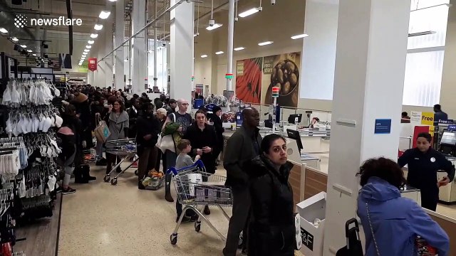 Tesco shoppers in London clear out toilet paper before checkouts even open
