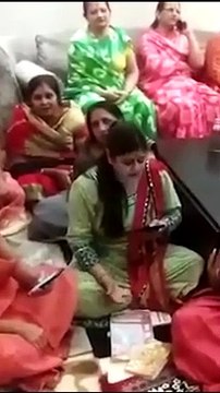 फ्लोर टेस्ट से पहले कोरोना टेस्ट कराने के बाद 85 विधायक सीएम हाउस पहुंचे, एक विधायक बोले- हमारे एक-दो साथियों में कोरोना जैसे लक्षण