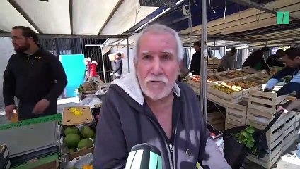 Le coronavirus, les clients de ce marché  parisien s'en fichent