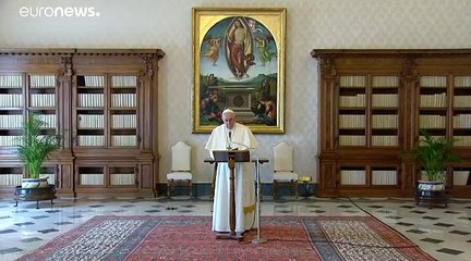 Face à la pandémie, le Vatican à huis clos