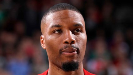 Damian Lillard reminds fans to wash their hands