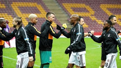 Derbi öncesi iki takım oyuncuları tokalaşmadı