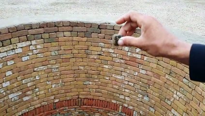 300 feet Deep and 100 year Old well In the World - Agriculture Technology