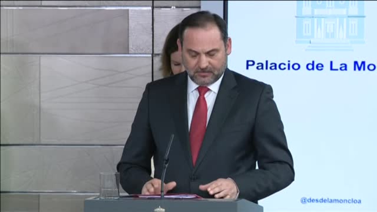 Ábalos dice que la movilidad queda "condicionada" para reducir el riesgo de contagio