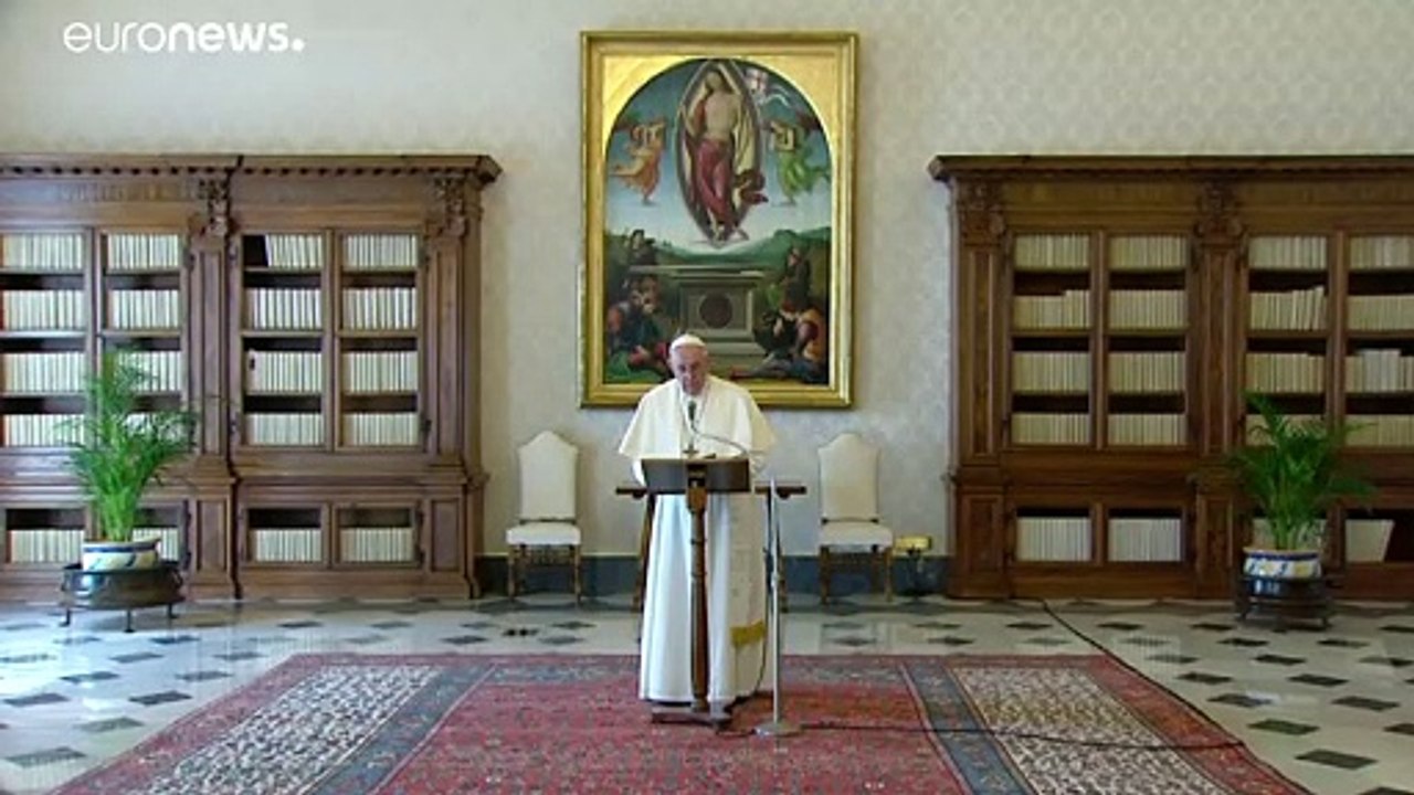 Ostermesse ohne Besucher - Papst bedankt sich bei Priestern