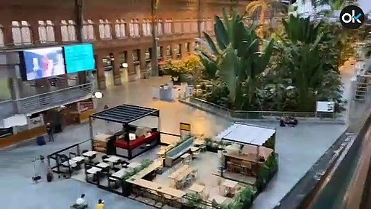 Renfe sienta a los pasajeros del AVE con menos de un metro de separación pese el estado de alarma