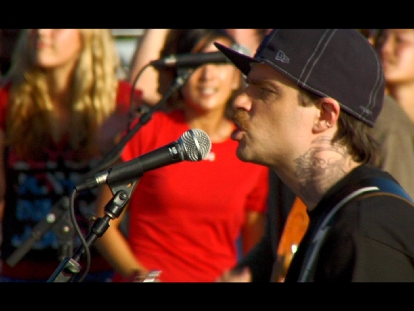 Weezer - Troublemaker - video Dailymotion