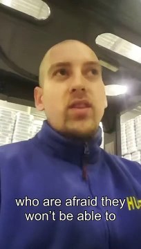 Cet entrepôt de papiers toilettes et plein à cause du Covid-19