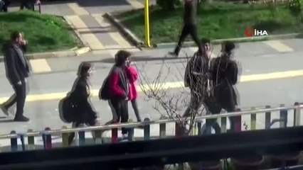 Çiçek satan kız çocuğunun hayalini gerçeğe dönüştürdüler