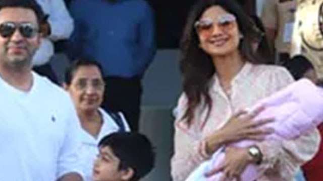 Shilpa Shetty ने Share की अपनी 1 महीने की बेटी की Photo; Viral | Shilpa Shetty Daughter | Boldsky