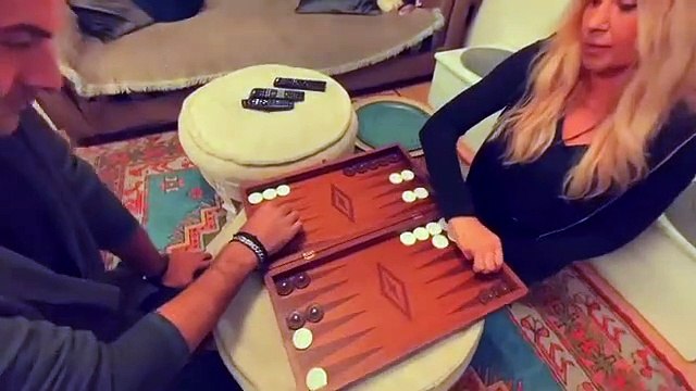 Κορονοϊός: Μαστροκώστα - Δέλλας: Μένουν σπίτι και μας δείχνουν πώς περνούν