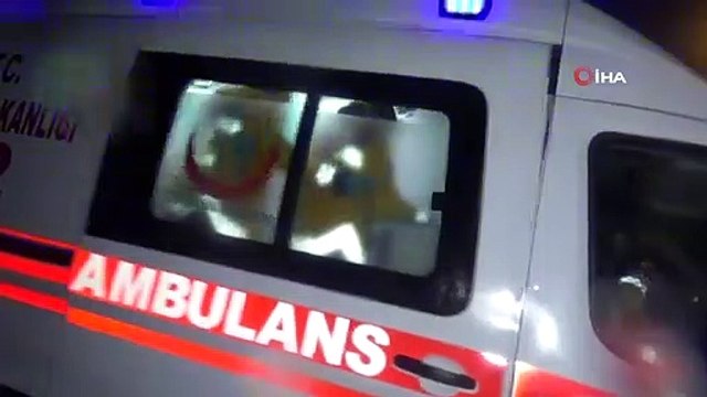 Sancaktepe‘de Trafik Kazası, Otomobil Şarampole Çıkarak Takla Attı