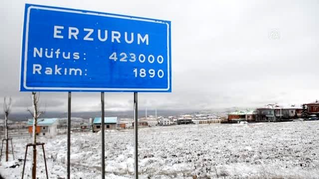 Baharda gelen kar Doğu Anadolu'daki 3 kenti yeniden beyaza bürüdü