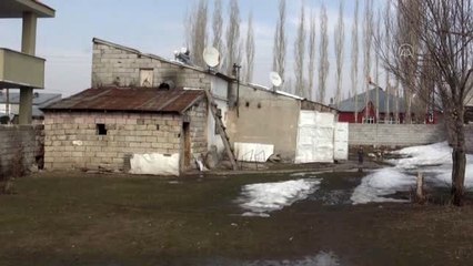 Küçük Hilal'in 12 yıllık "gün yüzü" hasreti hediye tekerlekli sandalyeyle sona erdi