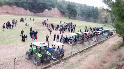 "Traktör çekme" yarışmasında renkli görüntüler
