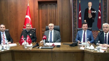 Vali Köşger: “Aydın’da 23 şüpheli vakadan 22’sinin testi negatif çıktı, bir kişinin ise test çalışmaları devam ediyor”