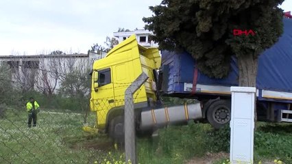 İZMİR Torbalı'da kaza 1 ölü, 4 yaralı